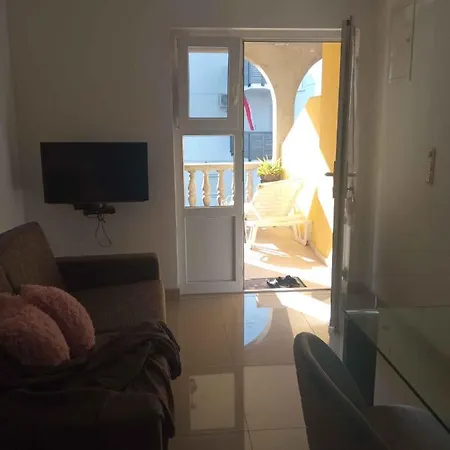 Apartment In 7530 Vodice